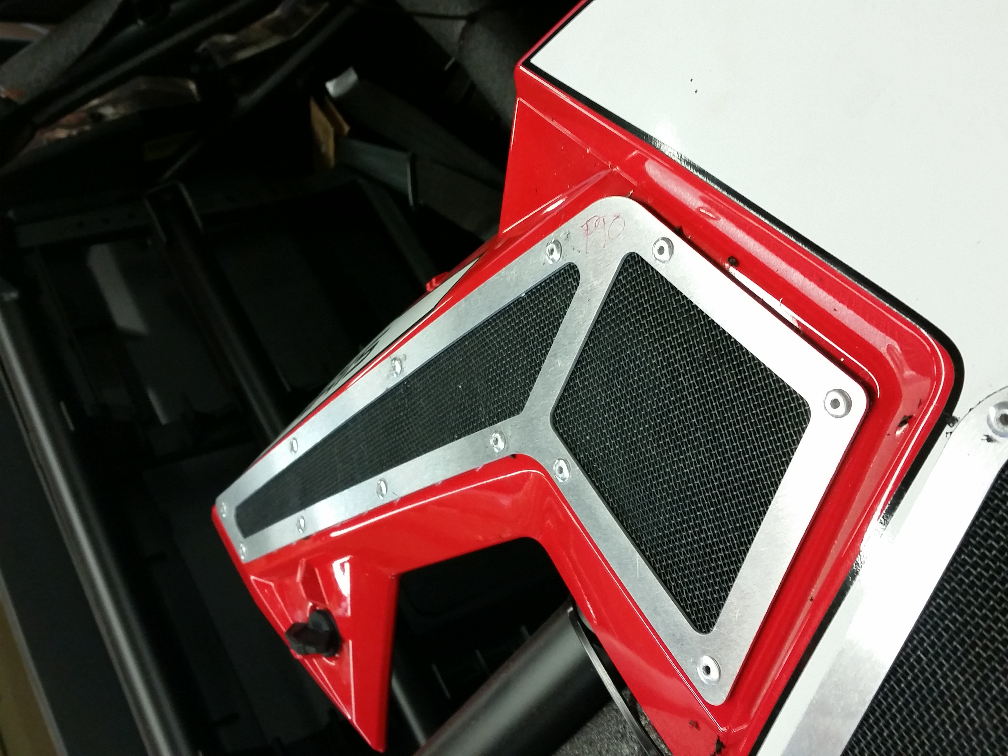 Top Side Panel Vent Set Fire n Ice Performance